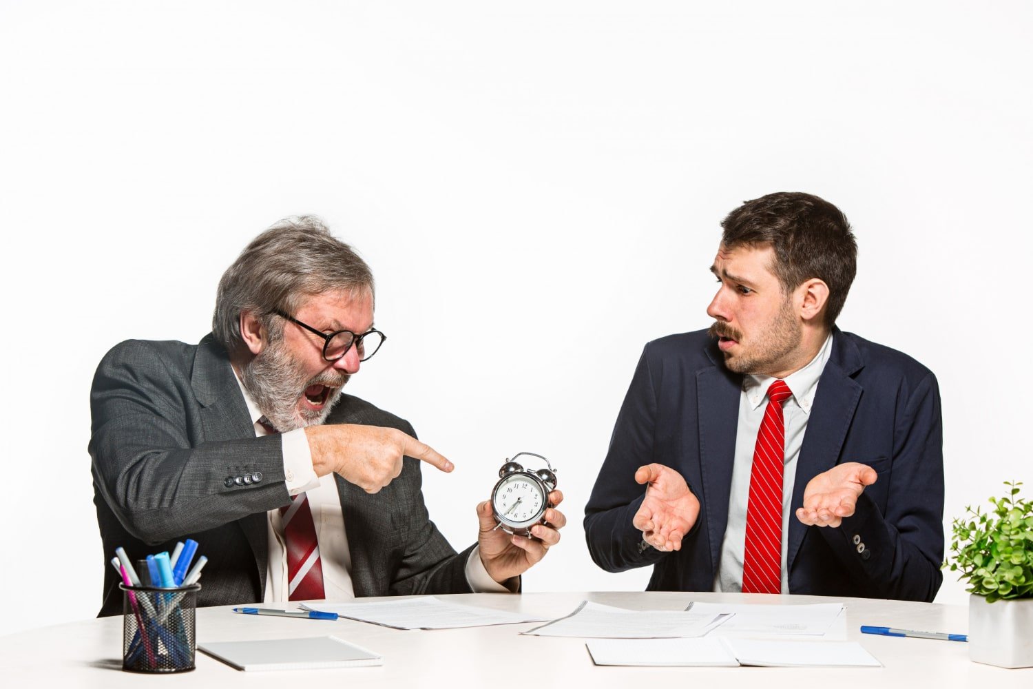 Freelance vs Full Time Work – A Comprehensive Guide